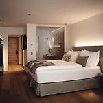 Tauroa Seehotel Hotel