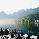 Tauroa Seehotel Hotel Grundlsee