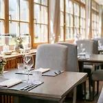Tauroa Seehotel 4* Grundlsee