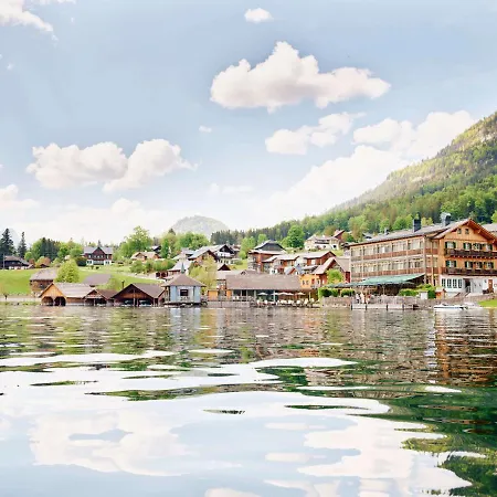 Tauroa Seehotel فندق