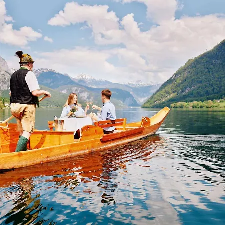 Seehotel 4* Grundlsee