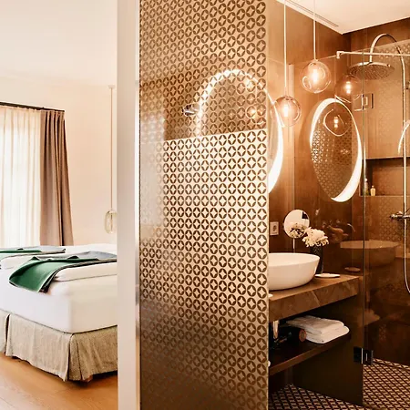 Tauroa Seehotel Grundlsee