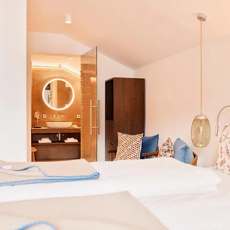 Tauroa Seehotel מלון 4*