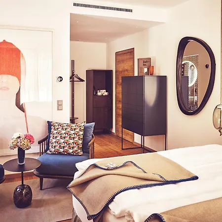 Tauroa Seehotel فندق غروندلسي