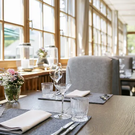 Hotel Tauroa Seehotel Grundlsee