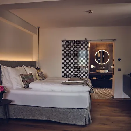 Tauroa Seehotel 4*