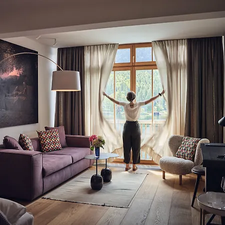 Tauroa Seehotel Hotel Grundlsee