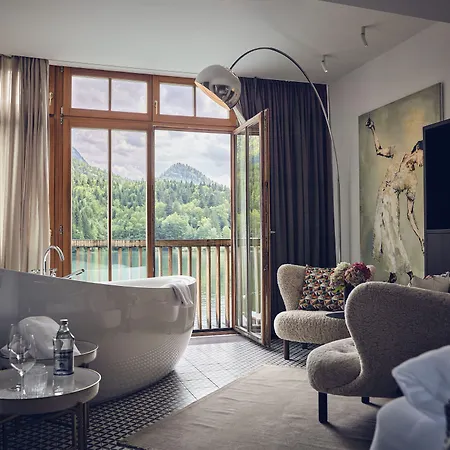 Tauroa Seehotel Grundlsee
