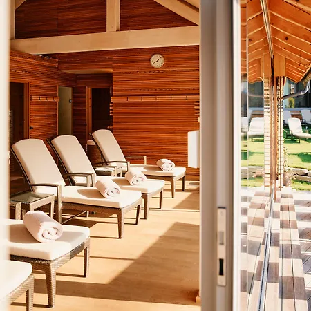 Tauroa Seehotel فندق 4*