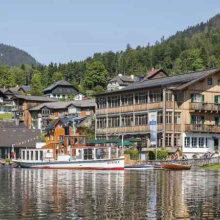Tauroa Seehotel 4*