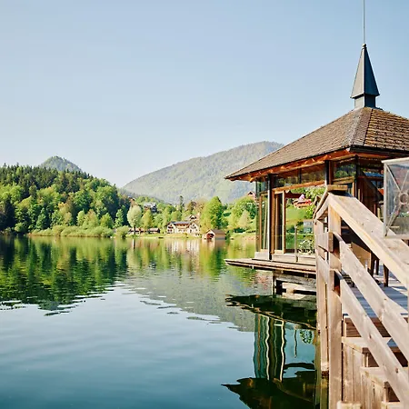 Tauroa Seehotel فندق 4*