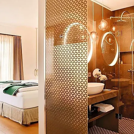 Tauroa Seehotel فندق 4*