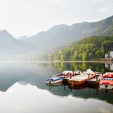 Hotel Tauroa Seehotel Grundlsee